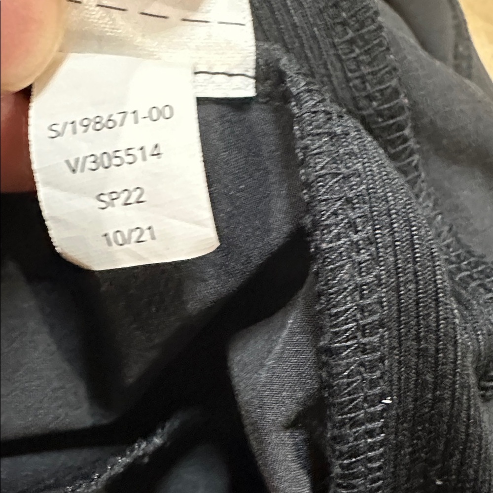 Athleta Brooklyn Mid Rise Ankle Black Pant Pull On Pants Size 10 - Picture 6 of 6